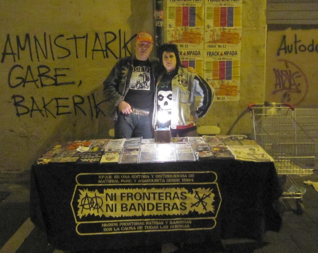 N.F.N.B. en la calle en fiestas de Pamplona (2015)