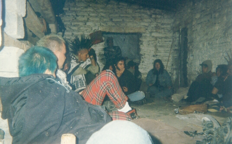 En el improvisado mercadillo de trueque del S.E.I.A.P. en Toluca en México (2000).