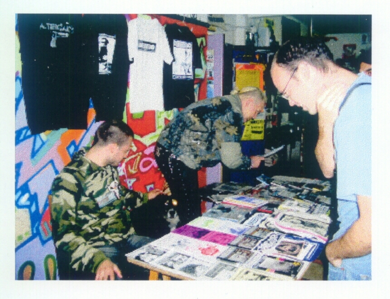 Patxi en el gaztetxe TXARRASKA de Basauri en Vizcaya (2004)